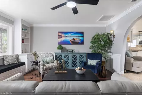 Living - 15510 Surrey Ct, Riverside, CA 92506 photo 4 of 7