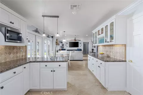 Kitchen - 15510 Surrey Ct, Riverside, CA 92506 photo 5 of 6