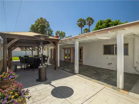 Exterior - 15510 Surrey Ct, Riverside, CA 92506 photo 17 of 22