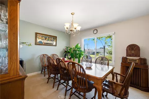 Dining - 8424 Pumalo St, Rancho Cucamonga, CA 91701 photo 2 of 3