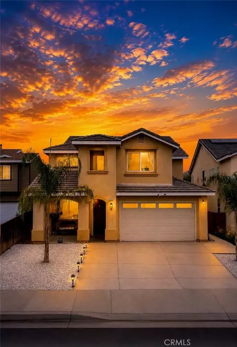 3956 Paseo Del Mar Dr, Perris, CA 92571