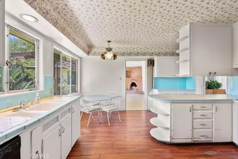 Kitchen - 306 E Hawthorne, Ontario, CA 91764 photo 3 of 5