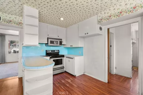 Kitchen - 306 E Hawthorne, Ontario, CA 91764 photo 1 of 5