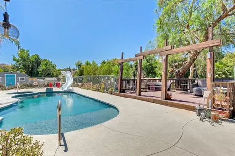 Exterior - 18563 Chickory, Riverside, CA 92504 photo 4 of 10