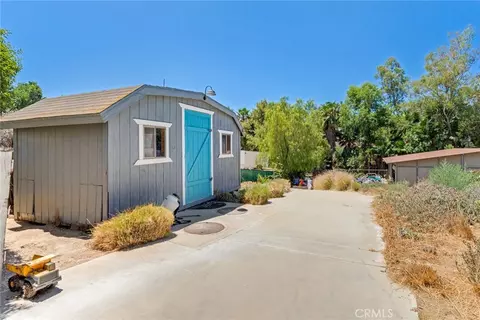 Exterior - 18563 Chickory, Riverside, CA 92504 photo 8 of 10