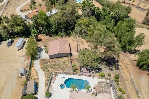 View/Area - 18563 Chickory, Riverside, CA 92504 photo 1 of 5