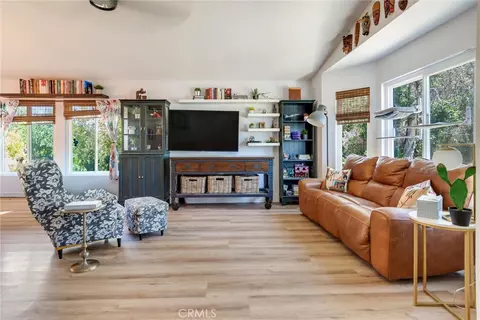 Living - 18563 Chickory, Riverside, CA 92504 photo 1 of 2