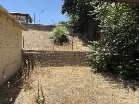 Exterior - 882 S K, San Bernardino, CA 92410 photo 3 of 5