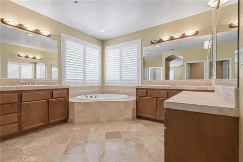 Bath - 923 Denise, Redlands, CA 92374 photo 2 of 3