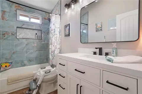 Bath - 19830 Westerly, Riverside, CA 92508 photo 3 of 3