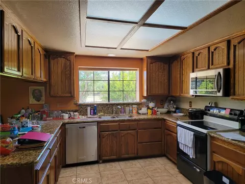 Kitchen - 10170 60th St, Riverside, CA 92509 photo 2 of 2