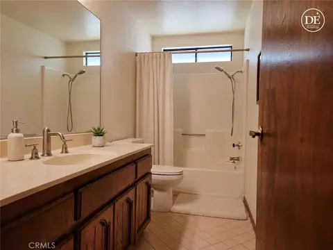 Bath - 10170 60th St, Riverside, CA 92509 photo 1 of 2