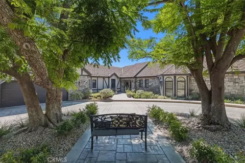 Exterior - 2445 Rolling Ridge Rd, Riverside, CA 92506 photo 9 of 21