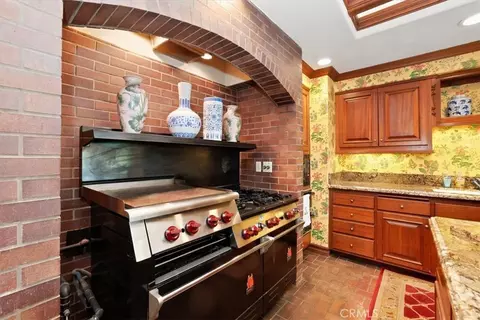 Kitchen - 2445 Rolling Ridge Rd, Riverside, CA 92506 photo 6 of 6