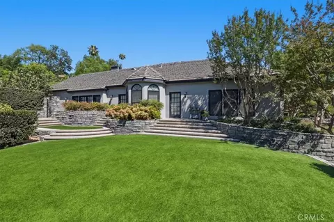 Exterior - 2445 Rolling Ridge Rd, Riverside, CA 92506 photo 15 of 21