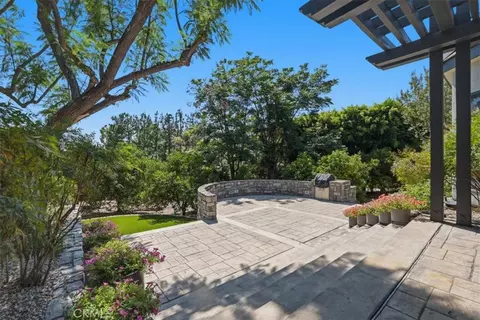 Exterior - 2445 Rolling Ridge Rd, Riverside, CA 92506 photo 17 of 21
