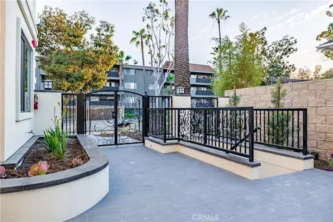 Exterior - 355 E California #3, Pasadena, CA 91106 photo 10 of 14