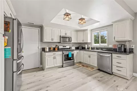 Kitchen - 3998 Bluff, Norco, CA 92860 photo 2 of 4