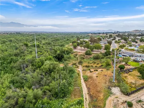 View/Area - 3998 Bluff, Norco, CA 92860 photo 8 of 10