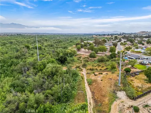 View/Area - 3998 Bluff, Norco, CA 92860 photo 8 of 10