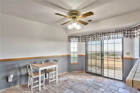 Dining - 8441 Sierra Vis, Phelan, CA 92371 photo 1 of 2
