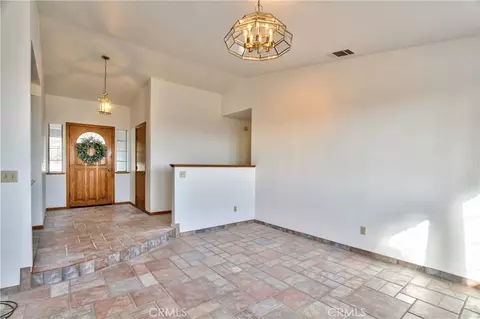 Entry Way - 8441 Sierra Vis, Phelan, CA 92371 photo 2 of 2