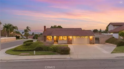 1246 Versailles Cir, Riverside, CA 92506 photo 3