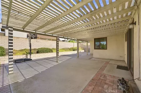 1246 Versailles Cir, Riverside, CA 92506 photo 35