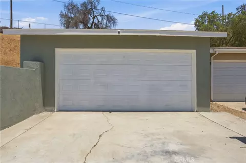 Exterior - 3682 Mt Vernon, Riverside, CA 92507 photo 8 of 8