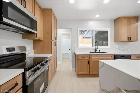 Kitchen - 3682 Mt Vernon, Riverside, CA 92507 photo 4 of 4