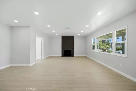 Living - 3682 Mt Vernon, Riverside, CA 92507 photo 2 of 5