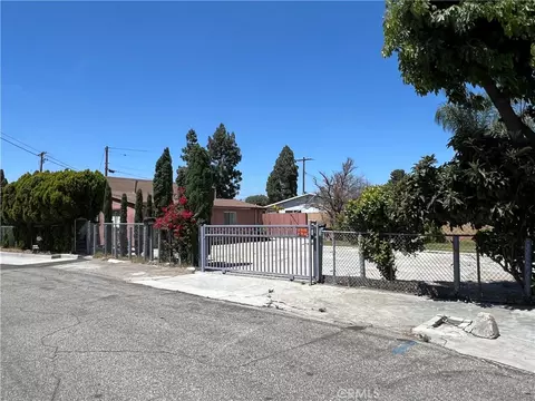 Exterior - 10001 Vine St, Bloomington, CA 92316 photo 1 of 10