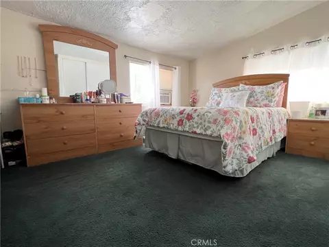 Bedroom - 10001 Vine St, Bloomington, CA 92316 photo 4 of 7