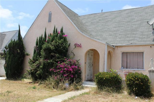 1657 S Fairfax, Los Angeles, CA 90019