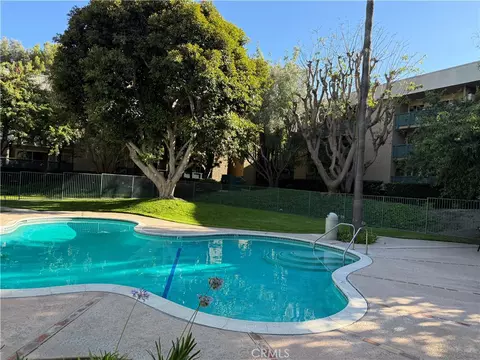 Exterior - 576 N Bellflower, Long Beach, CA 90814 photo 11 of 15