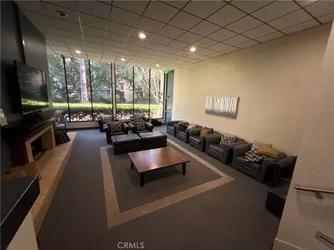 Living - 576 N Bellflower, Long Beach, CA 90814 photo 1 of 3