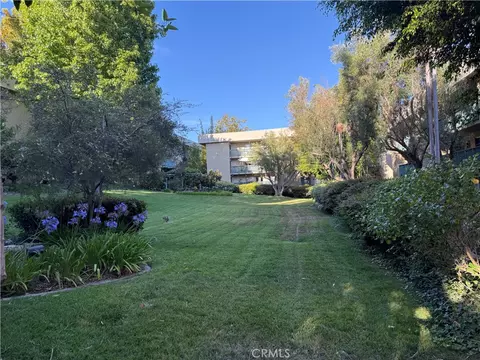 Exterior - 576 N Bellflower, Long Beach, CA 90814 photo 15 of 15