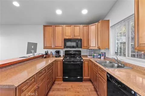 Kitchen - 23377 Crestview, Crestline, CA 92325 photo 3 of 3