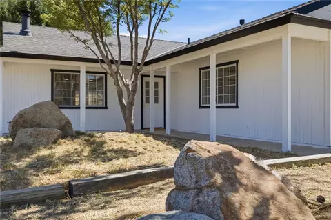 Exterior - 21009 Brentwood, Tehachapi, CA 93561 photo 2 of 12