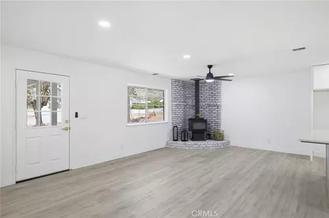 Living - 21009 Brentwood, Tehachapi, CA 93561 photo 4 of 8