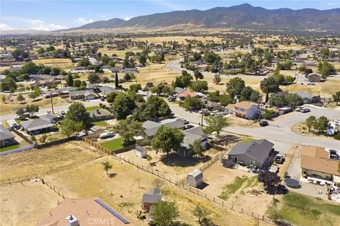 View/Area - 21009 Brentwood, Tehachapi, CA 93561 photo 1 of 8
