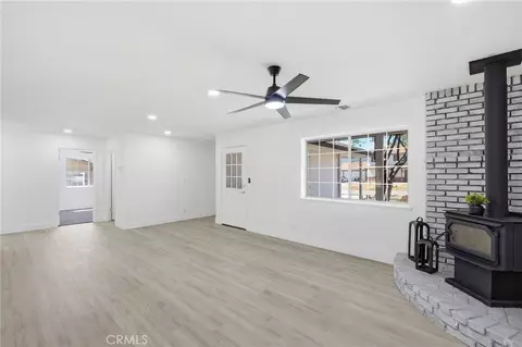 Living - 21009 Brentwood, Tehachapi, CA 93561 photo 6 of 8