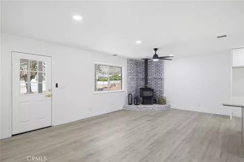 Living - 21009 Brentwood, Tehachapi, CA 93561 photo 3 of 7