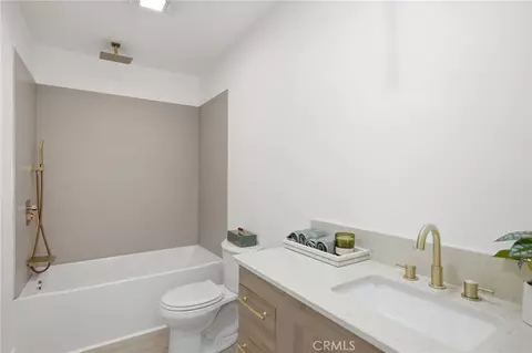 Bath - 21009 Brentwood, Tehachapi, CA 93561 photo 1 of 4