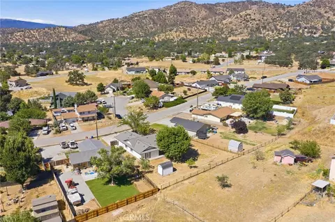 View/Area - 21009 Brentwood, Tehachapi, CA 93561 photo 3 of 8