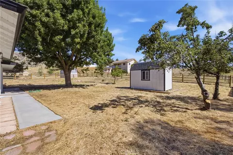 Exterior - 21009 Brentwood, Tehachapi, CA 93561 photo 11 of 12
