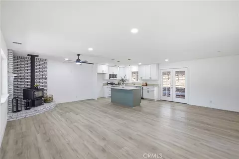 Living - 21009 Brentwood, Tehachapi, CA 93561 photo 1 of 8