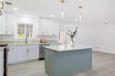 Kitchen - 21009 Brentwood, Tehachapi, CA 93561 photo 2 of 7