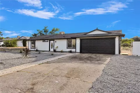 9286 Espada Ave, Hesperia, CA 92345 photo 2