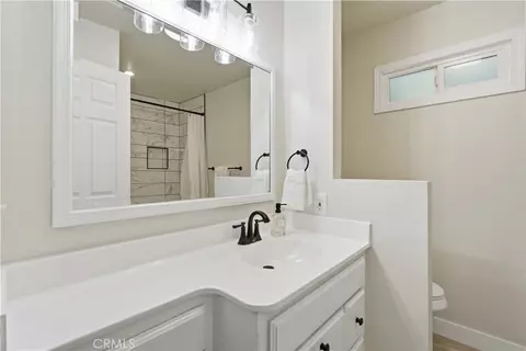 Bath - 23388 Knapps Cutoff, Crestline, CA 92325 photo 3 of 4